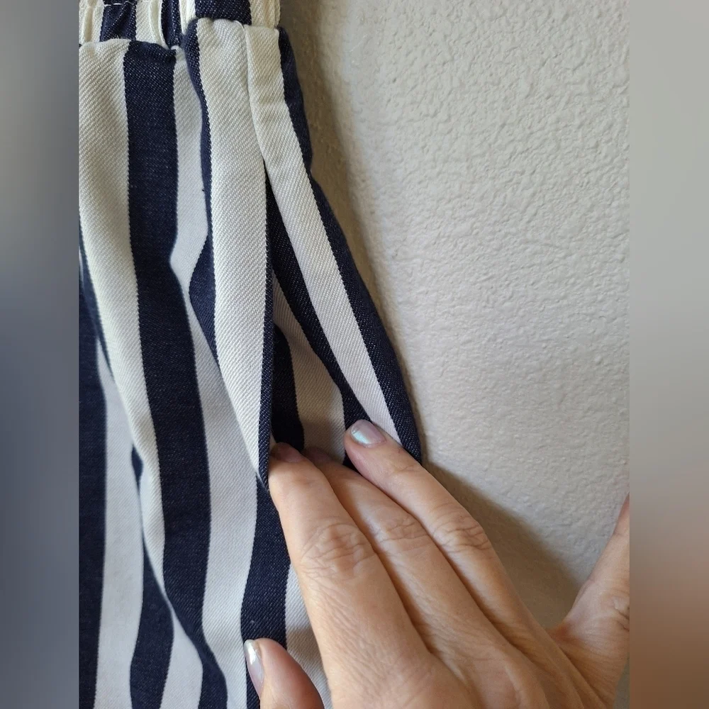 Annie Wear Womens Navy/Ivory Striped Twill Shorts Elastic Waistband Size M
